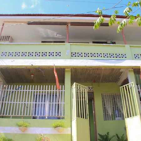 Casaoro Homestay Пуэрто-Принцеса Экстерьер фото